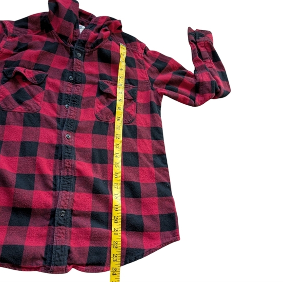 Aritzia TNA Brewster Shirt Buffalo Check Rio Red 90s Grunge Hooded Women's Small - Picture 13 of 13